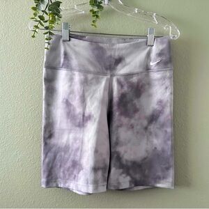 ✨DONATING SOON: Nike | Dri-Fit Spandex | Tie-Dye | Grey Biker Shorts | Yoga